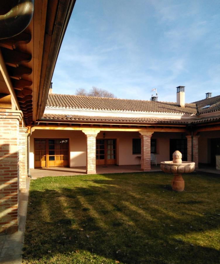 Casas Olmo Y Fresno Jardin Y Piscina A 17 Kilometros De Salamanka Zewnętrze zdjęcie