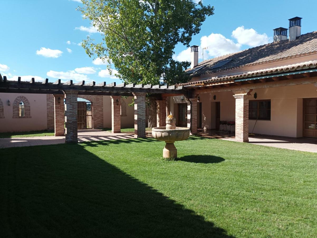 Casas Olmo Y Fresno Jardin Y Piscina A 17 Kilometros De Salamanka Zewnętrze zdjęcie